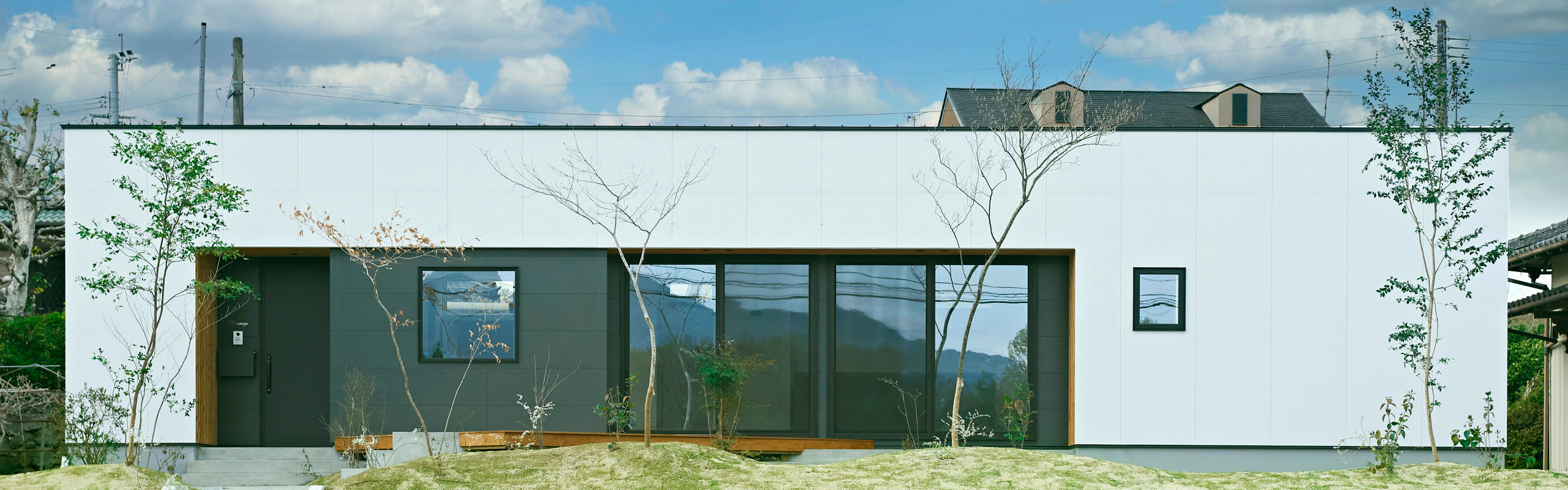 熊本の山間部に建つ眺望の平屋